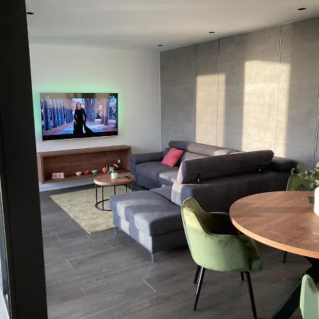 Die Luxuriose Ferienwohnung In Sukosan,zadar Apartamento *